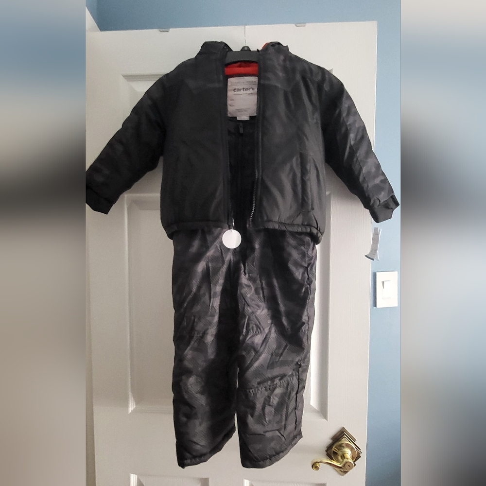 Carter's 2 pieces Snowsuit Puffy jacket boys size S/4